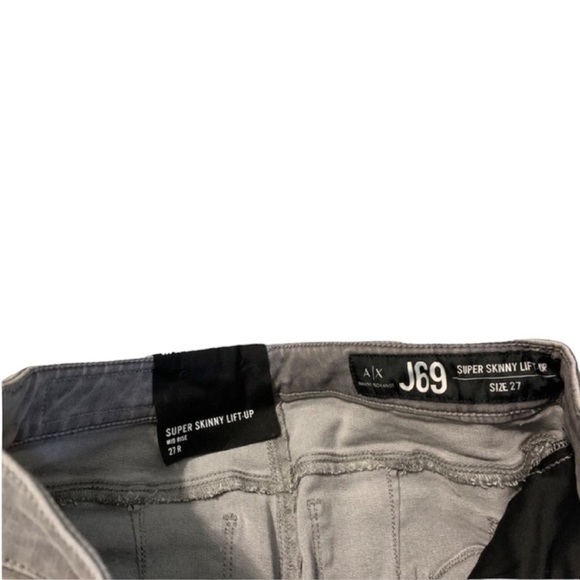 NWT ARMANI EXCHANGE Mid Rise Super Skinny Lift Up Jeans - Size 27 - Picture 2 of 12